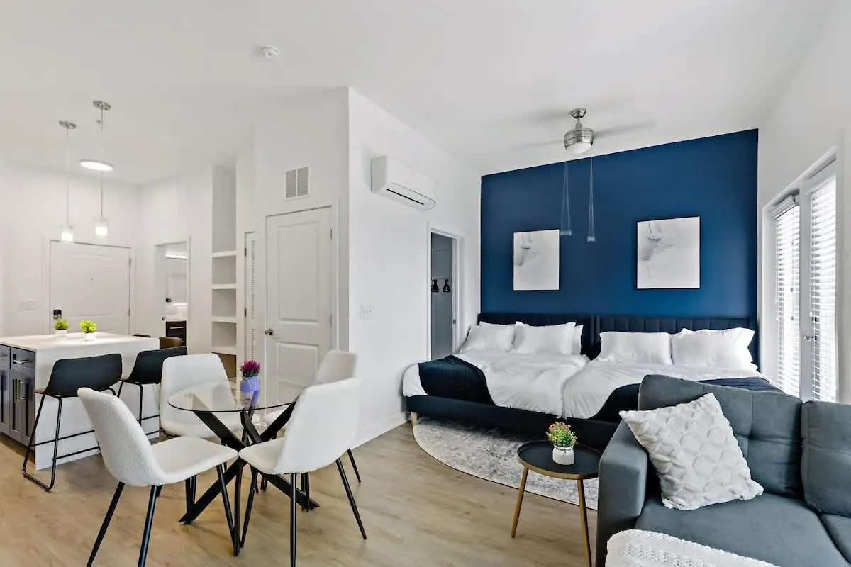 Chic Studio - 5 Min Dt, Gym, Parking, W-D - Sleeps 6 Charlotte 0*,