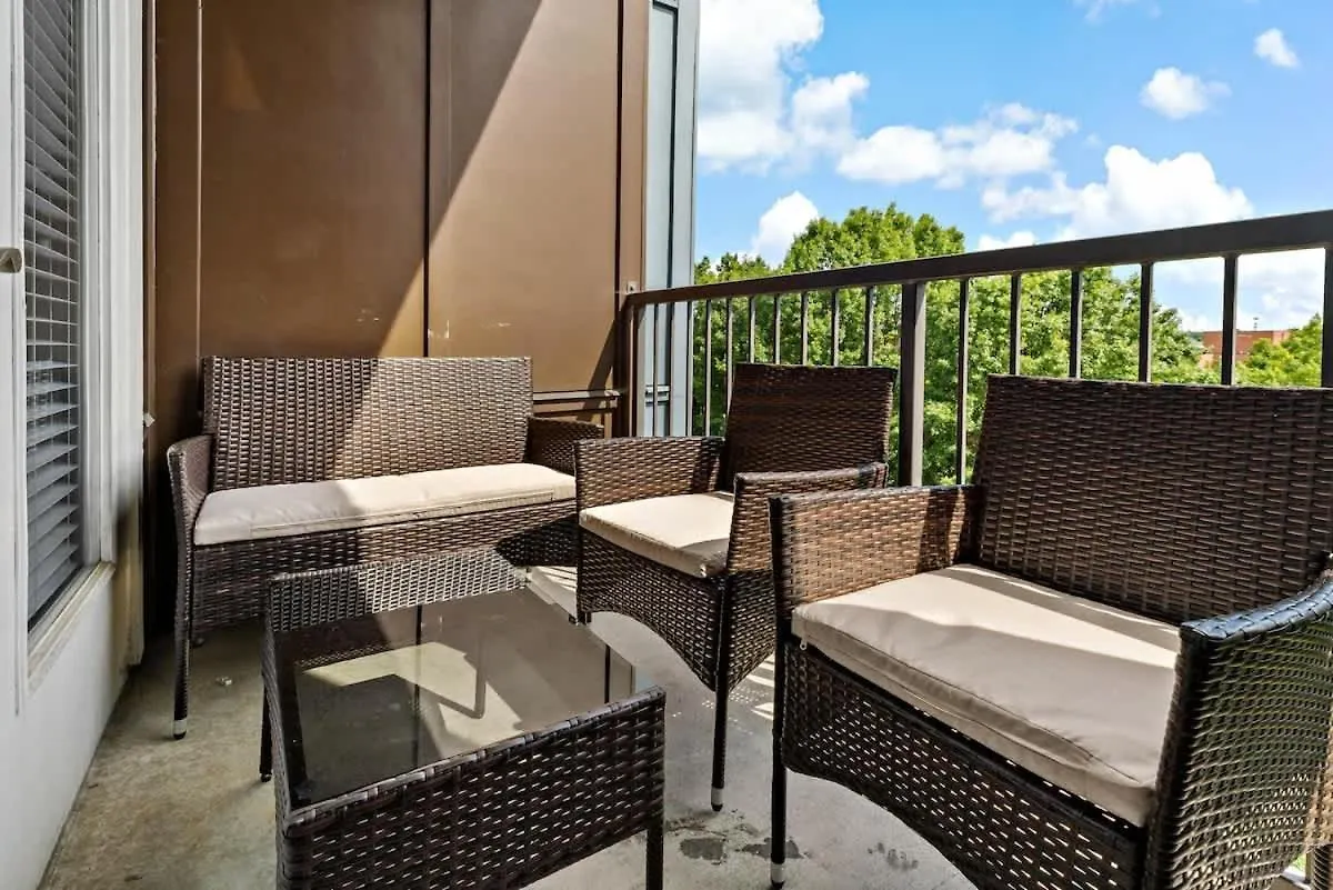 Chic Studio - 5 Min Dt, Gym, Parking, W-D - Sleeps 6 Charlotte